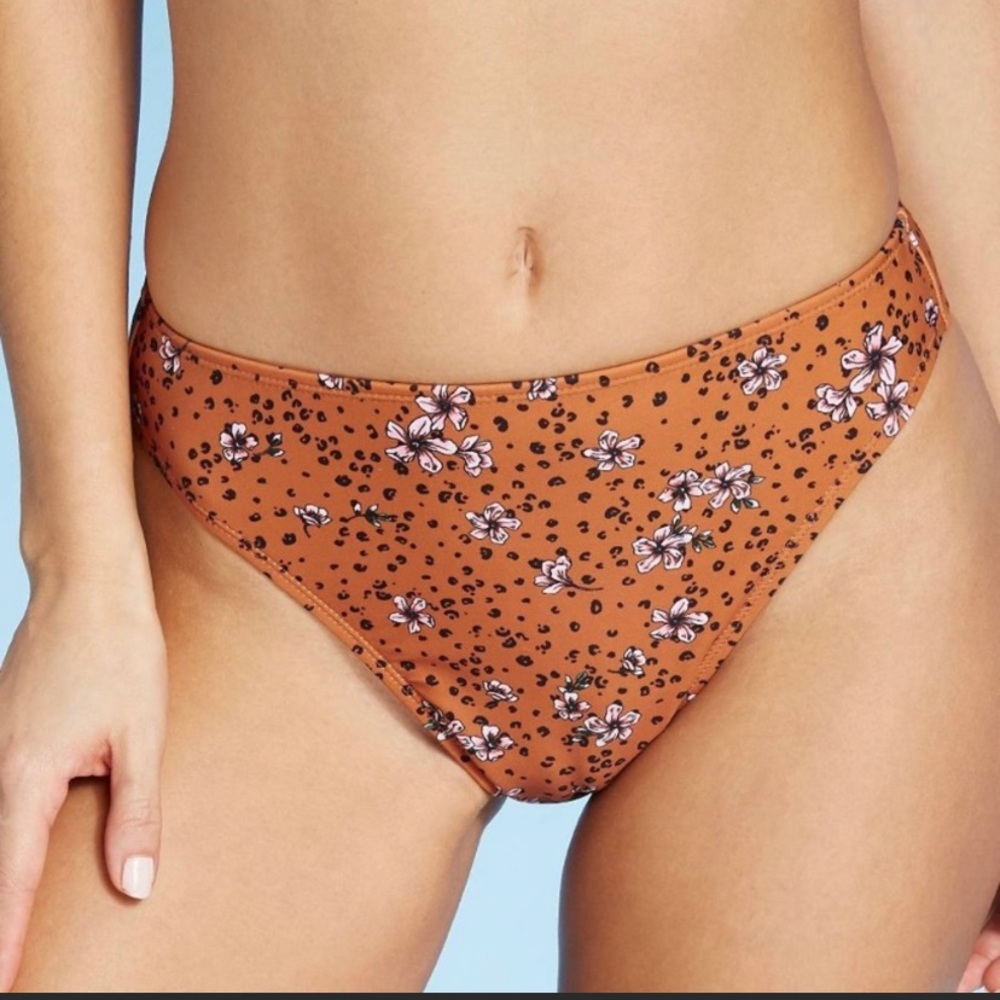 Xhilaration Rust Floral Bikini Bottom Medium NWT